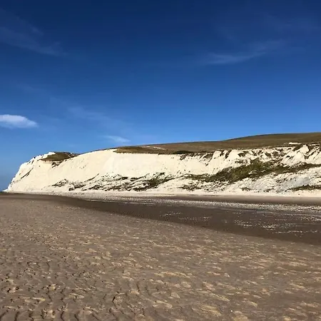 Superbe En Rez-de-jardin Avec Vue Apartamento Calais